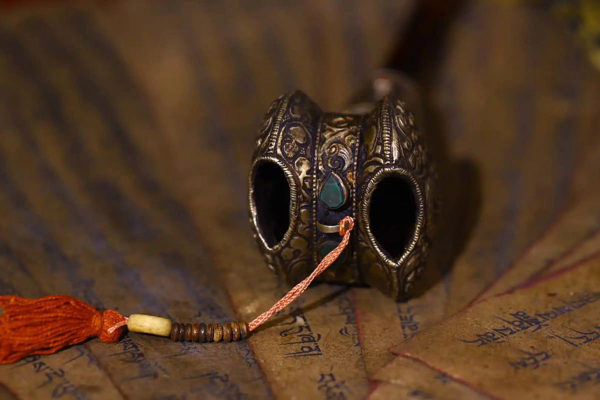 10" Vintage Nepalese Temples Old Yak Bone Mosaic Gem Tibetan Silver Kangling Buddha Horn Trumpet Amulet