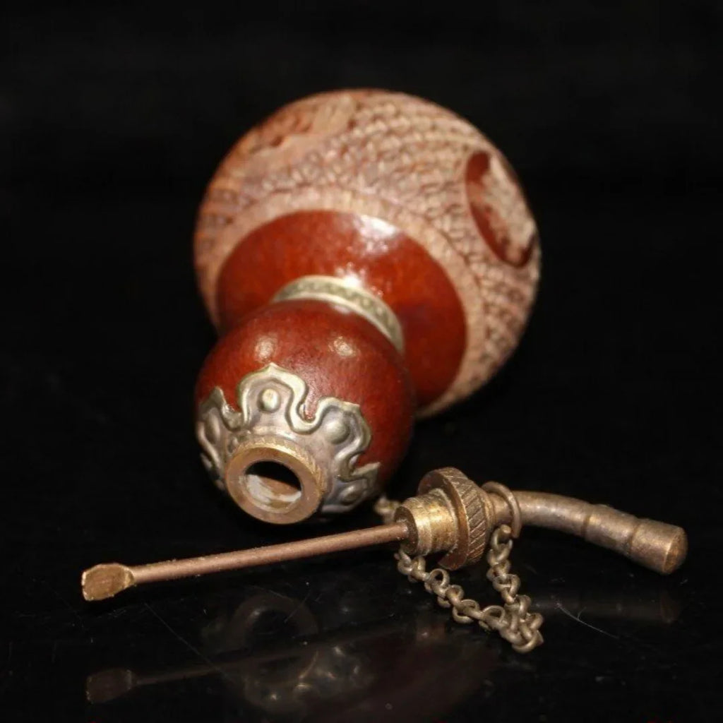 Chinese Natural Gourd Snuff Bottle