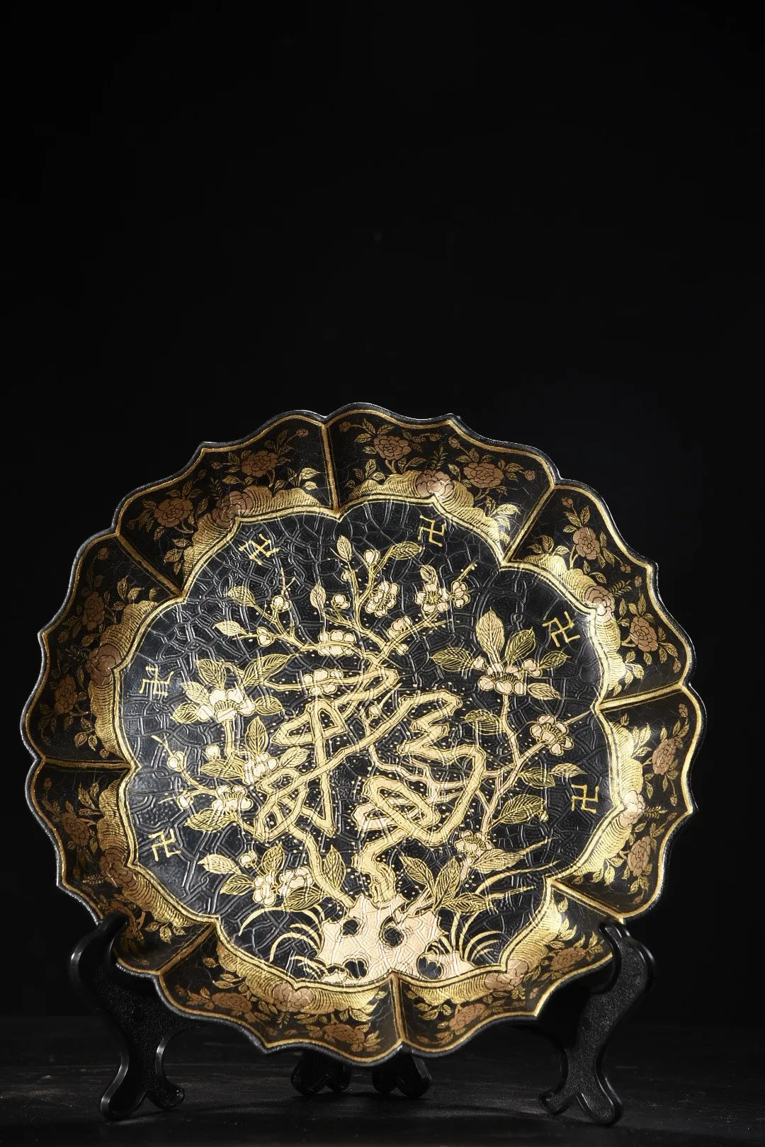 Tibetan Temple Semi-Antique Lacquerware Plate Screen – Fu Longevity, Gold Outline (31cm)
