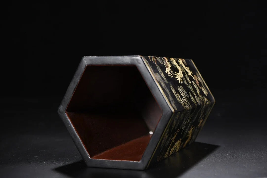 Antique-Style Gilded Dragon Lacquerware Brush Pot (Bitong)