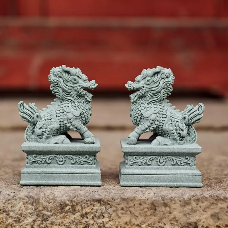 1 Pair of Guardian Kylin Statues Chinese Feng Shui Decorative Figurines Home Living Room Bar Cafe Decor Desk Ornament