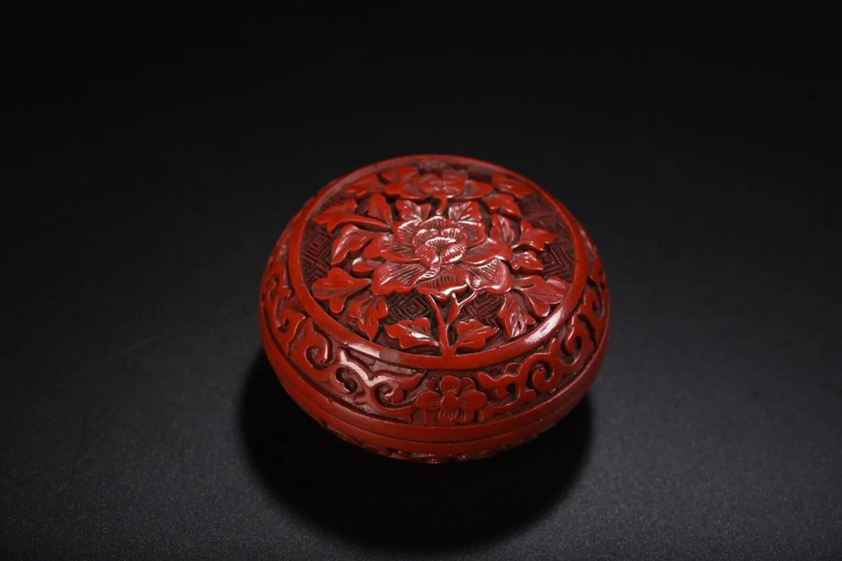 Chinese Lacquerware Hand-carved Flower-Patterned Box