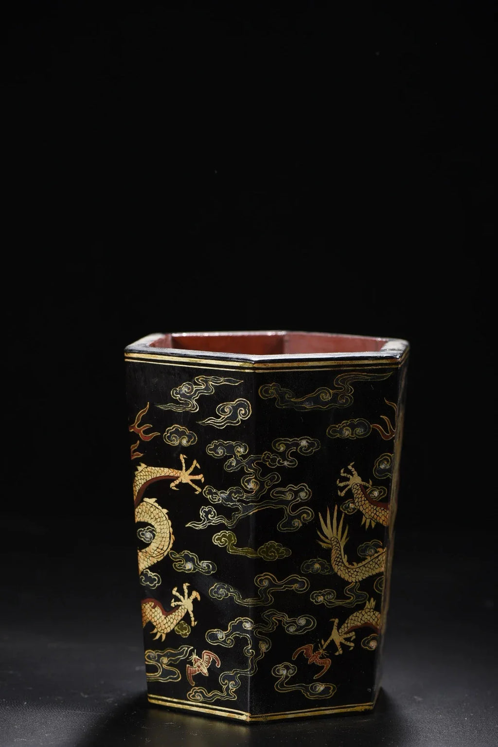 Antique-Style Gilded Dragon Lacquerware Brush Pot (Bitong)