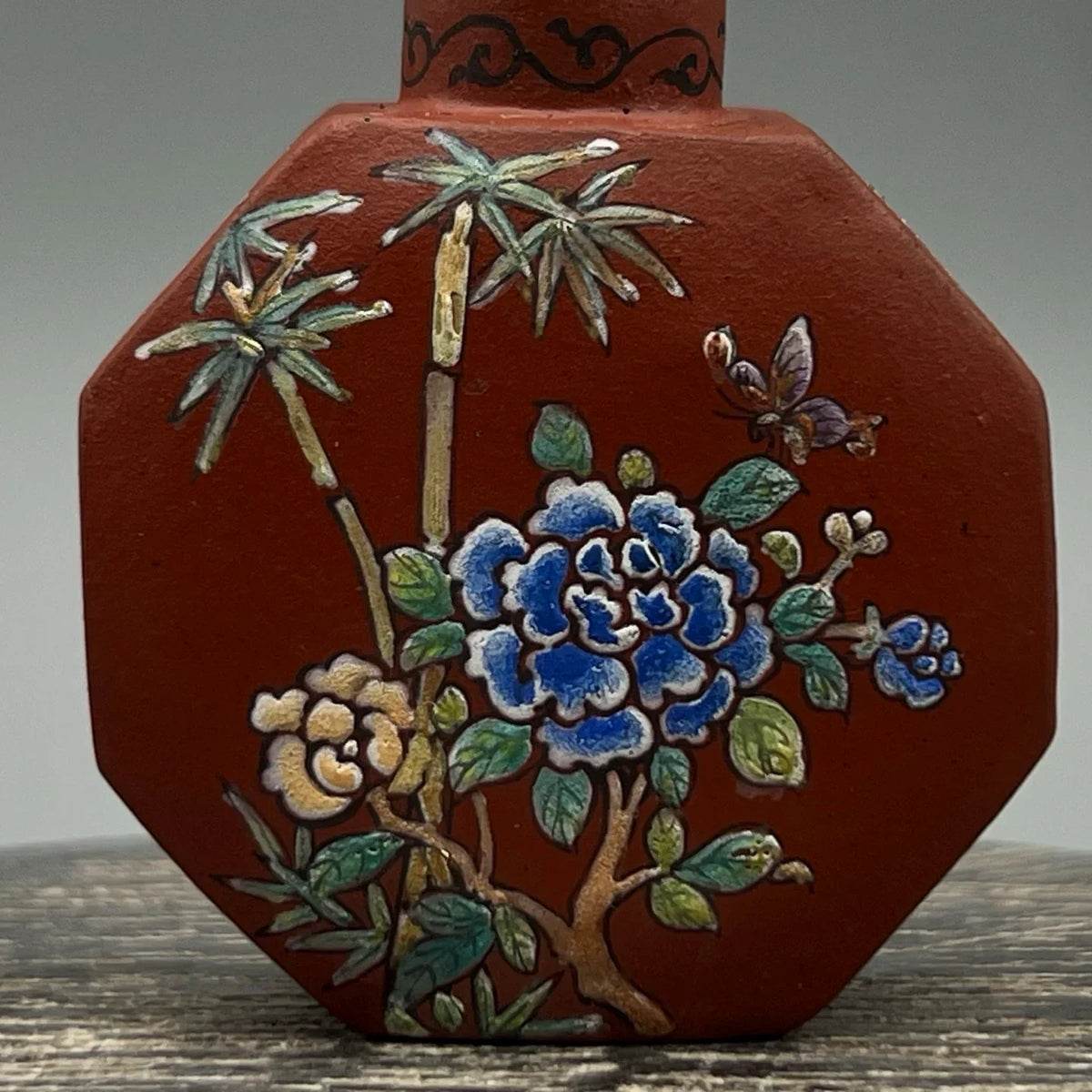 Chinese Zisha Purple Clay Snuff Bottle – Handmade Peony Art