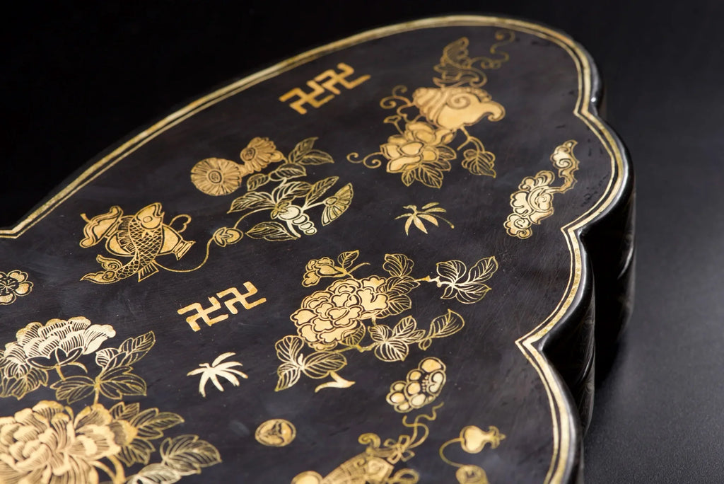 Vintage Wood Butterfly Lacquer Box – Gold Buddha Symbol & Flower Pattern (House Guardian)